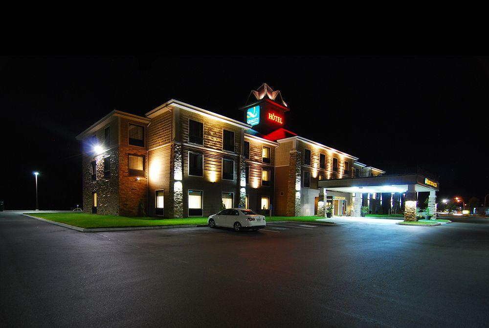 Quality Inn & Suites Val-d'Or Extérieur photo