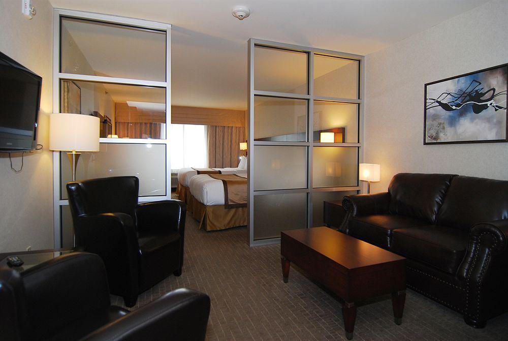 Quality Inn & Suites Val-d'Or Chambre photo