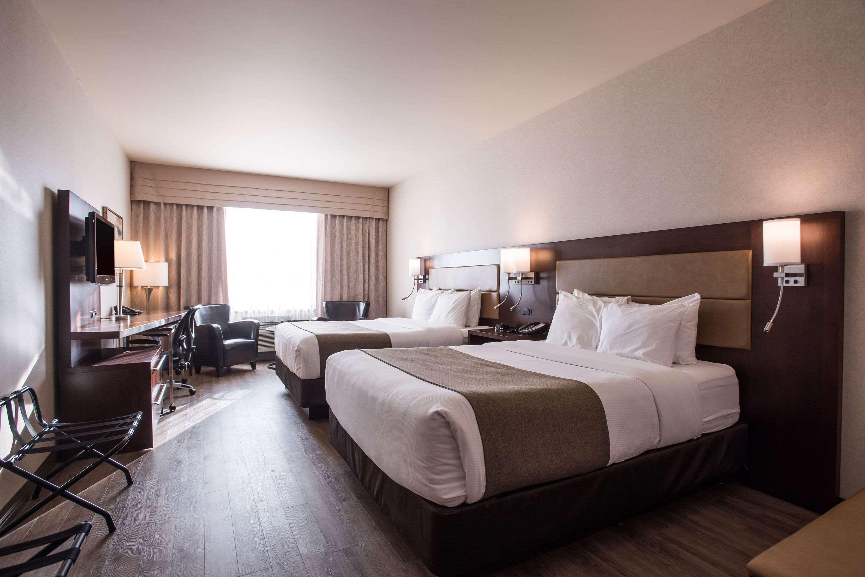 Quality Inn & Suites Val-d'Or Extérieur photo