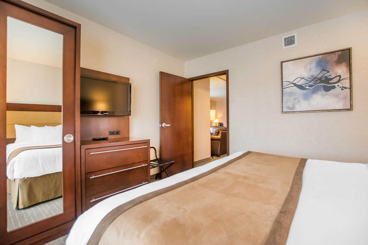 Quality Inn & Suites Val-d'Or Extérieur photo
