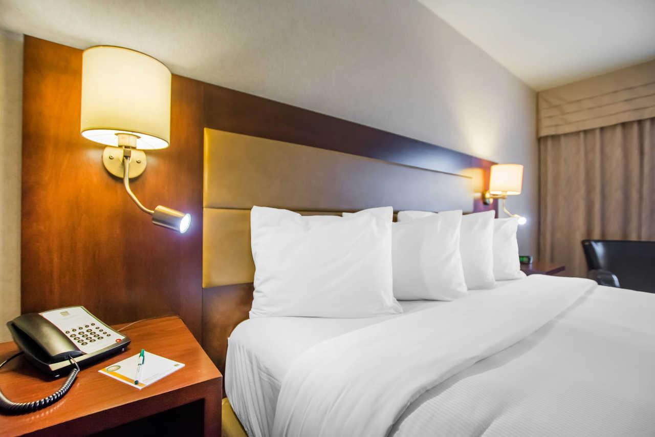 Quality Inn & Suites Val-d'Or Extérieur photo