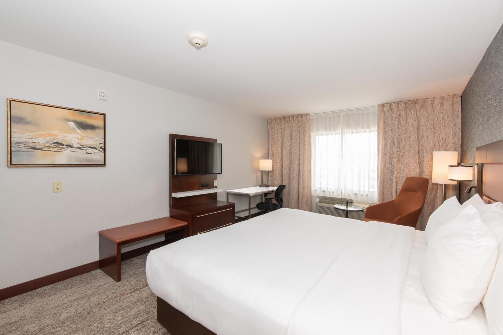 Quality Inn & Suites Val-d'Or Extérieur photo