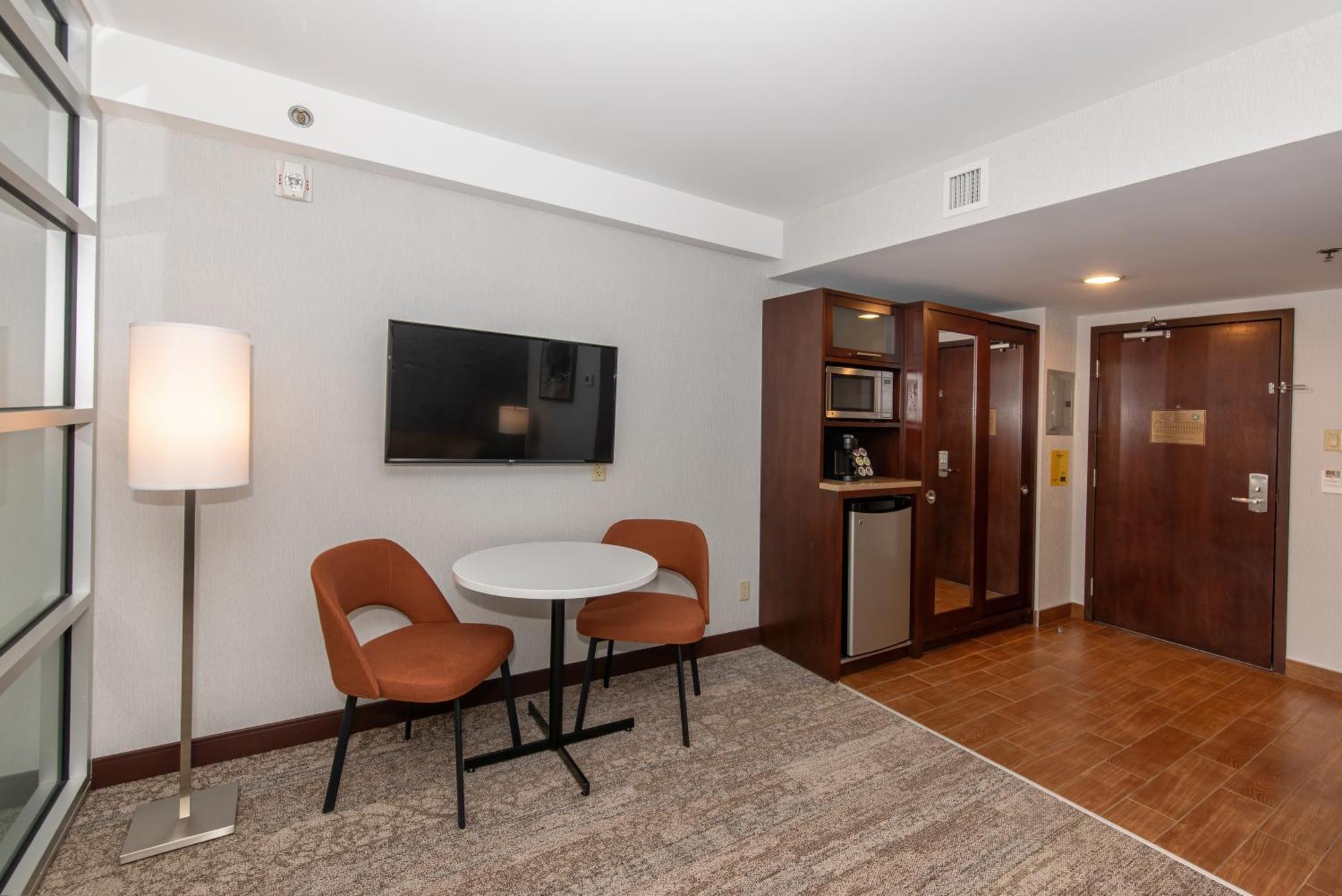 Quality Inn & Suites Val-d'Or Extérieur photo