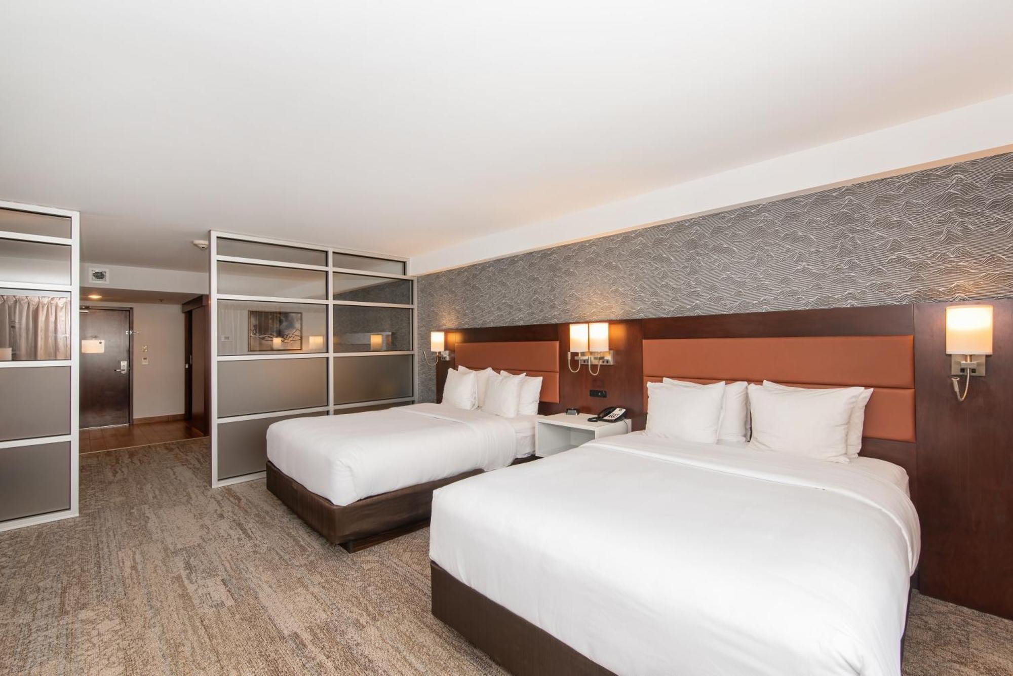 Quality Inn & Suites Val-d'Or Extérieur photo