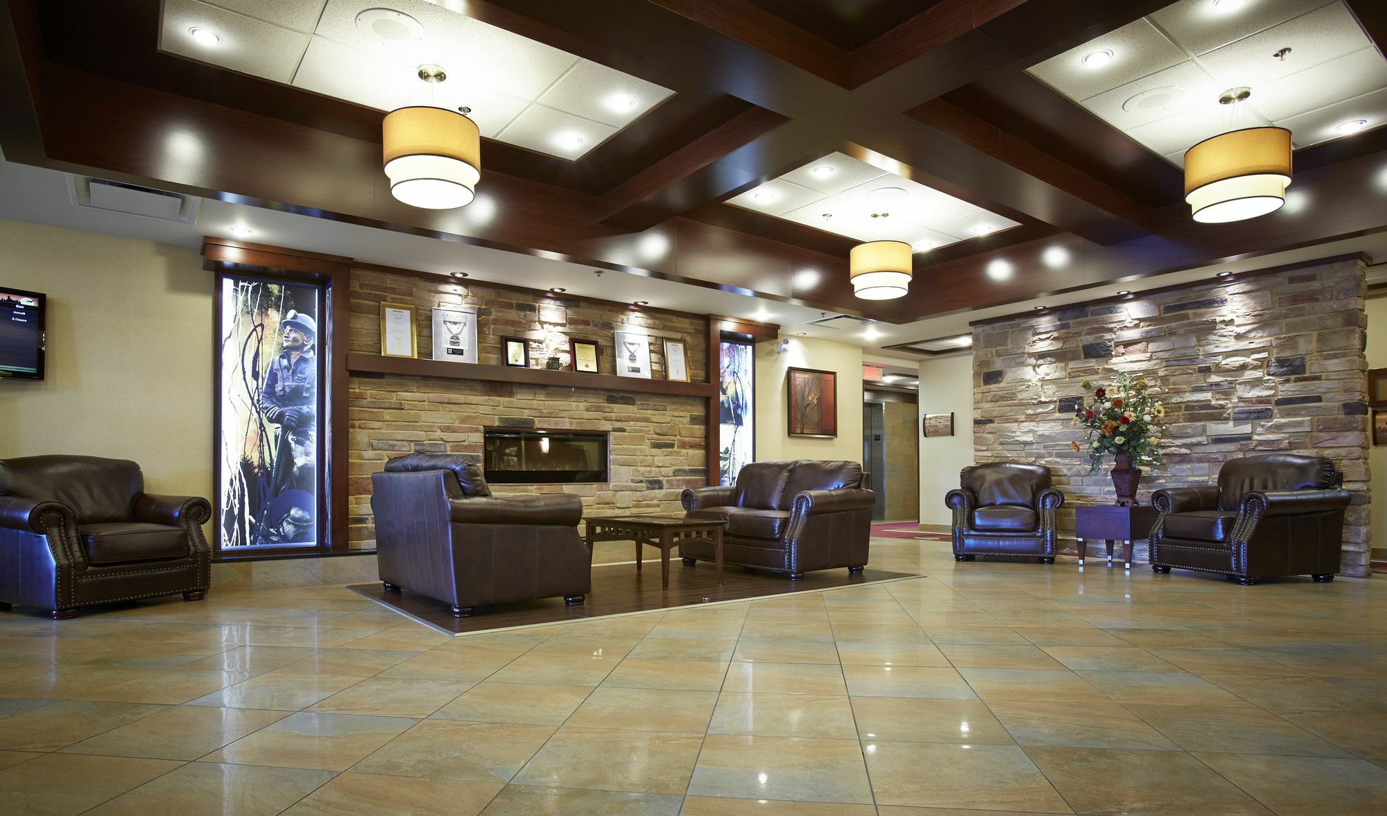 Quality Inn & Suites Val-d'Or Extérieur photo